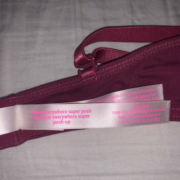 BNWOT Wear Everywhere Super Push Up Bra VS Pink - Picture 4 of 4